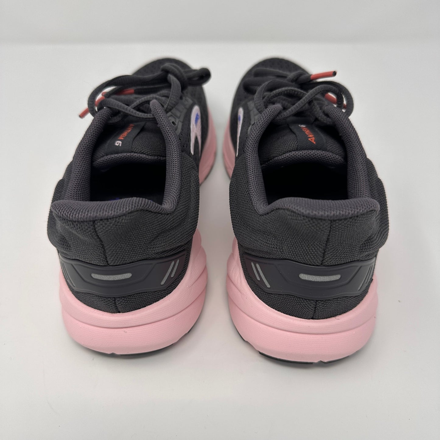 Brooks Anthem 6 Women's Running Shoes – Size 6.5 – Blackened Pearl/Pink/Rose – New
