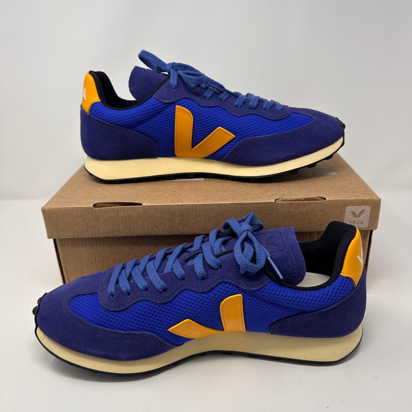 Veja Rio Branco Alveomesh Men's Sneakers – Blue/Gold – US 11