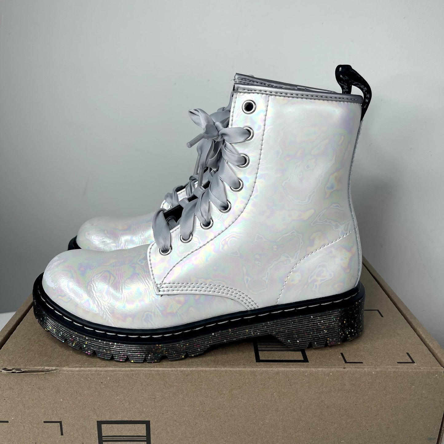 Dr. Martins 1460 Cosmic Glitter Youth (Big Kid) Size 5
