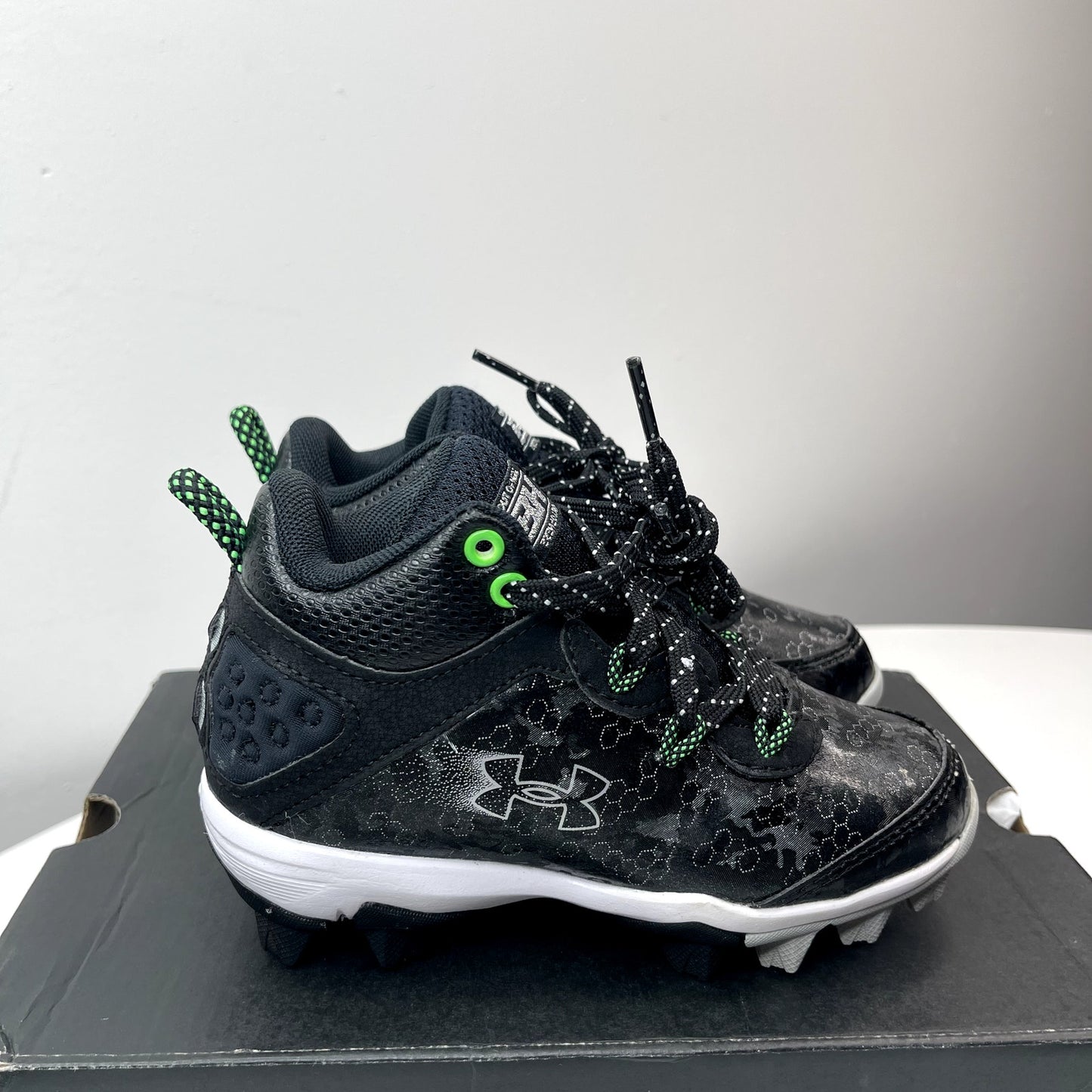 Under Armor Harper 8 Mid RM Toddler Kids Size 11 - Baseball Cleat